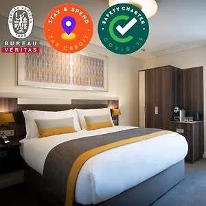 7, Centre Hotell